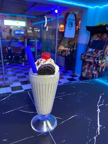 Avenida samanes #9-140 burbuja K1-10, Bucaramanga, Santander