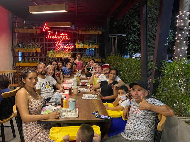 Hamburguesas El Corral - Gastronomía y hostelería