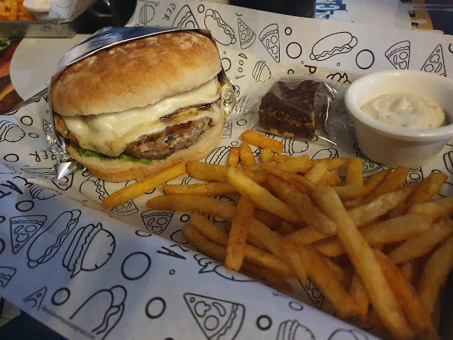 Cl. 17 #26-05, Santa cruz, Girón, Santander