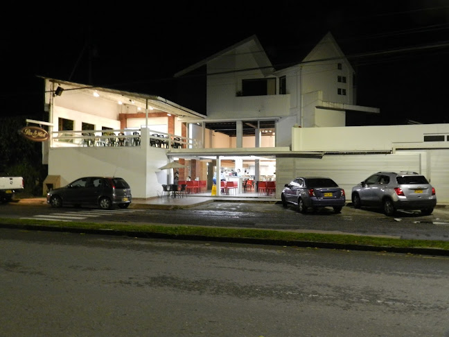 Pan Y Miel Armenia - Gastronomía y hostelería