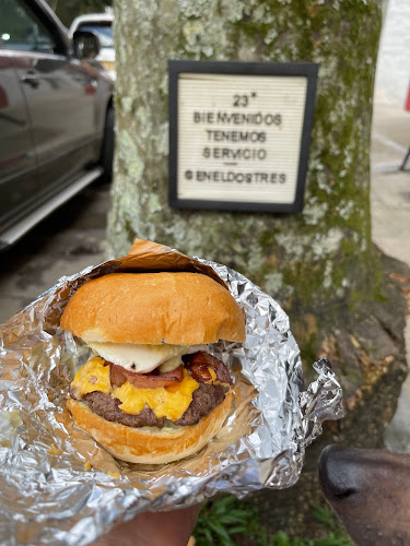 En el 23 parrilla - Gastronomía y hostelería