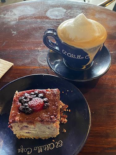 El Altillo Café
