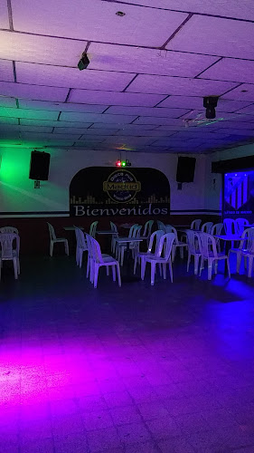 Opinii despre Disco Bar Madrid în Palmira - Gastronomía y hostelería