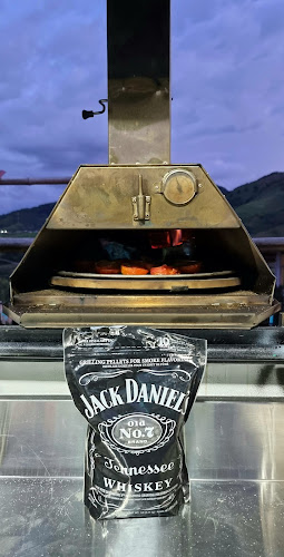 Opinii despre 3 Nevados Food Trailer în Villamaría - Gastronomía y hostelería