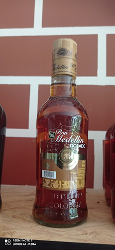 Opinii despre Licorera JAZBA în Yopal - Gastronomía y hostelería