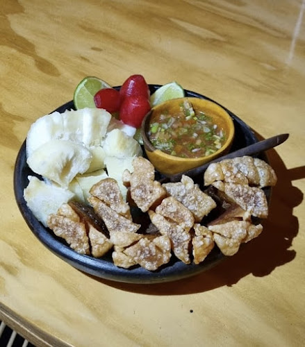 Cruz Blanca Colonial