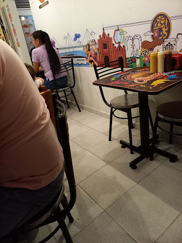 Opinii despre Chamos Burger, Restaurant y Pizzeria. în Bucaramanga - Gastronomía y hostelería