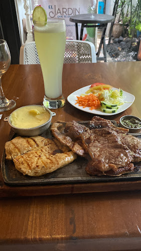 Jardín & Parrilla