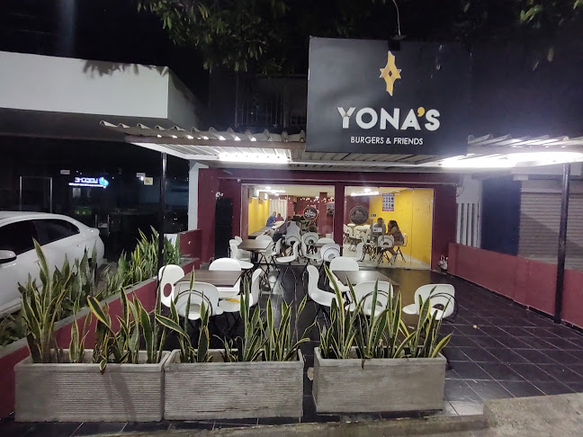 Yona's Burguer and Friends.