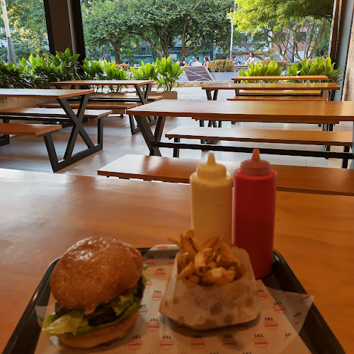 Opinii despre TDT Hamburguesas în Cali - Gastronomía y hostelería