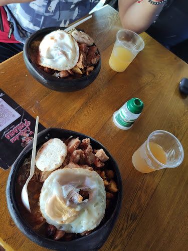 Las cazuelas paisas - Gastronomía y hostelería