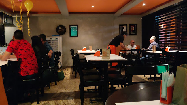 WINGZ Wings-N-Beer, Circunvalar - Pereira