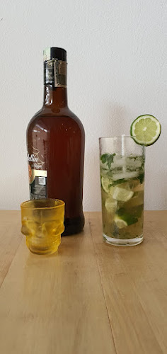 Opinii despre De la sierra café/bar în Chía - Gastronomía y hostelería