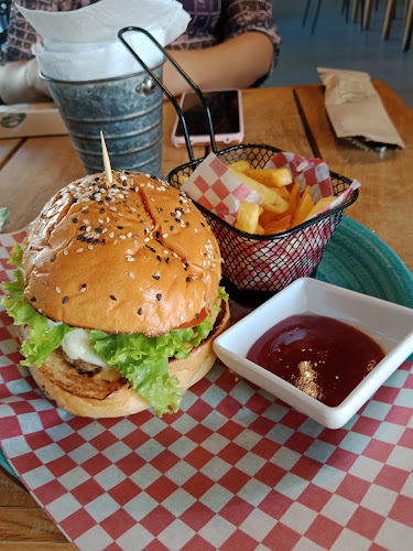 Comentarii opinii despre Matte Café