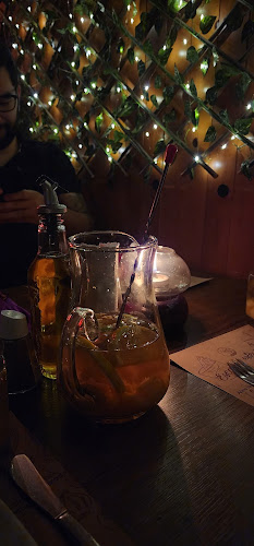 Tasca La Puerta de Alcalá - Gastronomía y hostelería