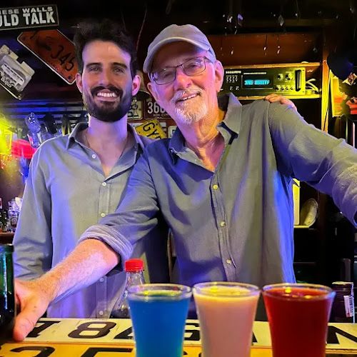 Martyn's Bar and Taberna Since 1983 - Gastronomía y hostelería