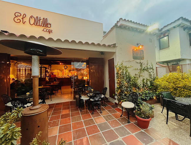 El Altillo Café