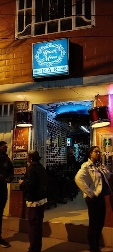 Opinii despre BLACK MOON BAR în Soacha - Gastronomía y hostelería