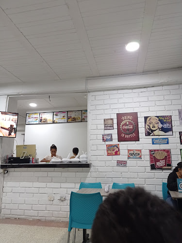 Dejavu Fast Food - Gastronomía y hostelería