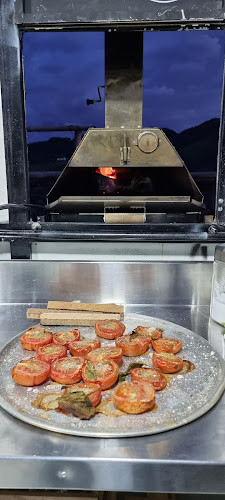 3 Nevados Food Trailer