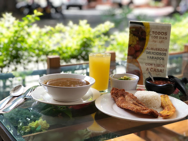 Opinii despre Rústico comida de casa în Cartago - Gastronomía y hostelería