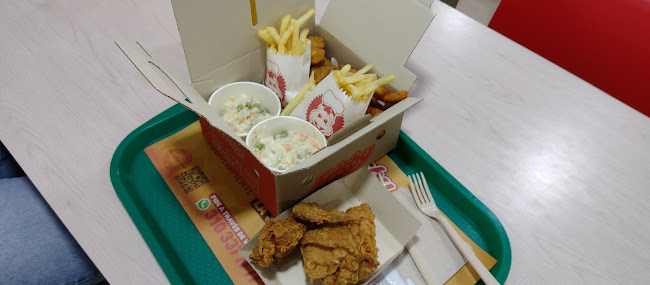 Opinii despre Frisby Estacion San Pedro în Santa Marta - Gastronomía y hostelería