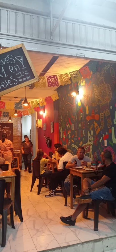 El punto Restaurante,café,bar