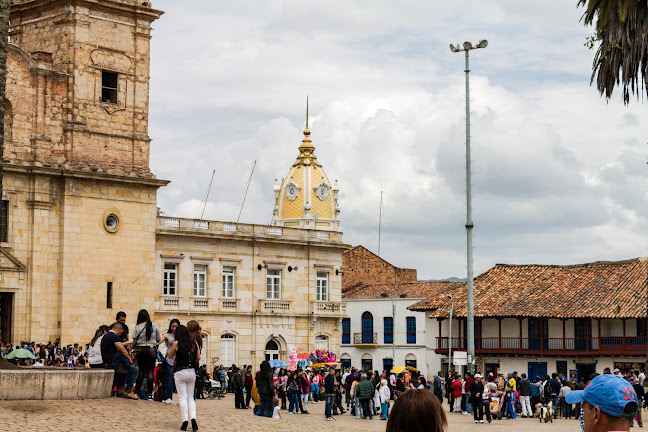 Opinii despre Frutería Heladería La Campiña în Zipaquirá - Gastronomía y hostelería