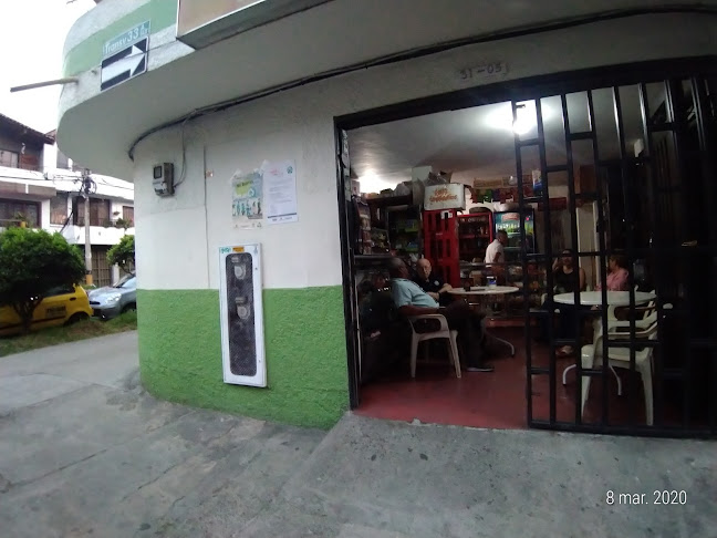 Opinii despre Cafetería Y Variedades Kittys în Envigado - Gastronomía y hostelería