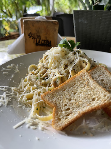 La Ceiba Restaurante Bar. - Gastronomía y hostelería