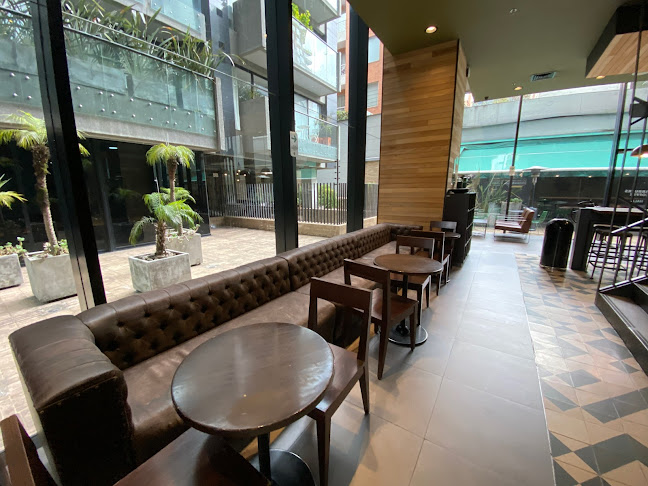 Starbucks Torre 95