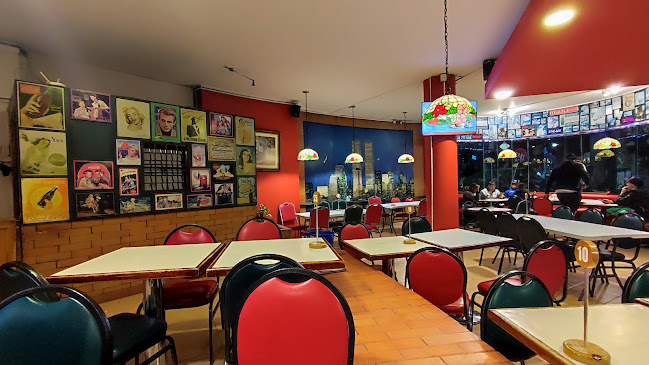 Mister Pollo La colina - Gastronomía y hostelería