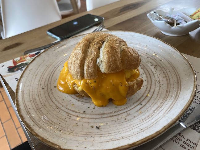 Comentarii opinii despre Panadería Bakaria, La Florida