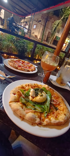 Opinii despre Restaurante Ambrosía de la Higuera - Pizzas, pastas y ensaladas în Cali - Gastronomía y hostelería