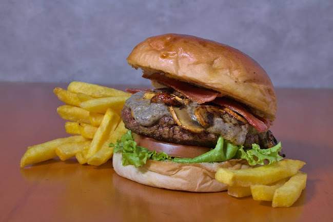 Opinii despre Burguer fish and chips (BFC) în Pasto - Gastronomía y hostelería