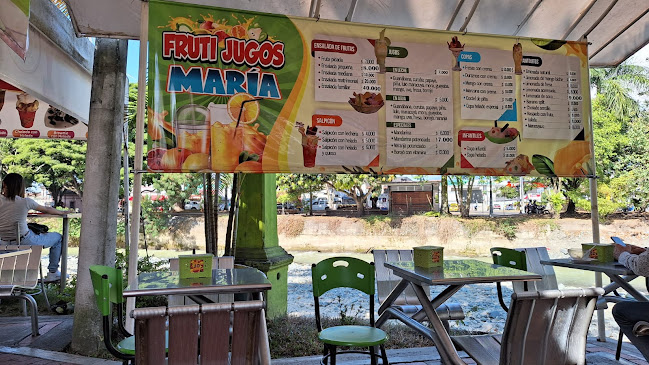 Fruti Jugos María