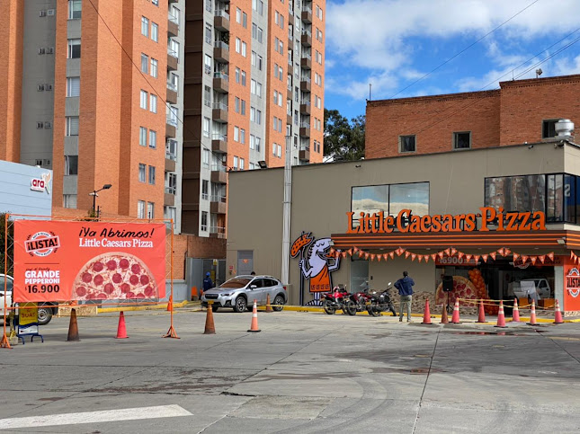 Opinii despre Little Caesars Pizza Lagartos în Bogotá - Gastronomía y hostelería