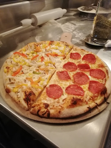 Cra. 9 #Calle 27 local 1, Chía, Cundinamarca