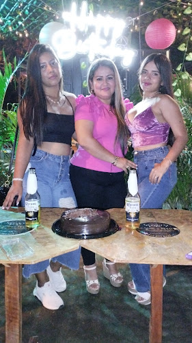 Conjunto Parque Central, Av. El Peñón #local 9, Girardot, Cundinamarca