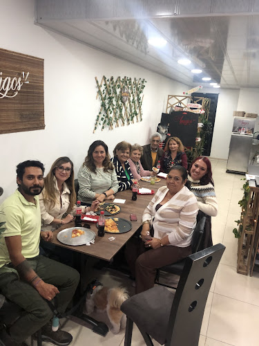 Pizzeria Amigos pizza - Gastronomía y hostelería