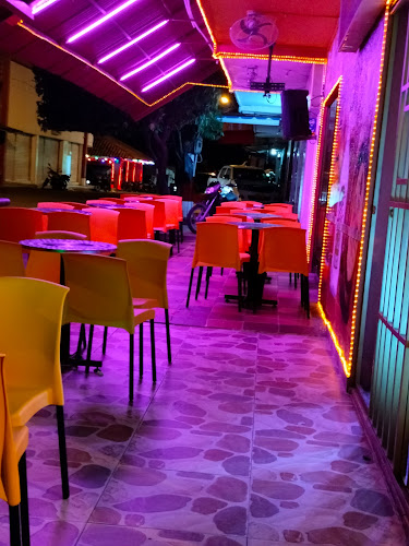 Licores y algo mas la esquina de simon - Gastronomía y hostelería