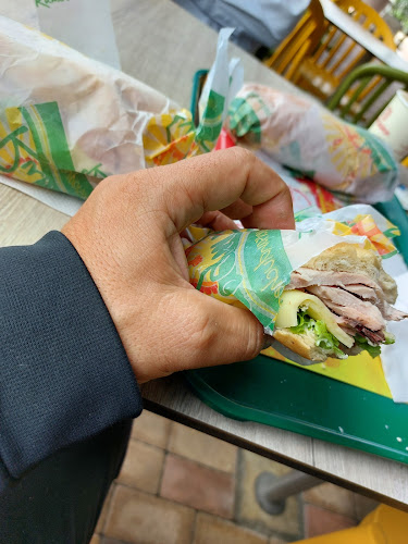 Rumbos Super Sanduches - Gastronomía y hostelería