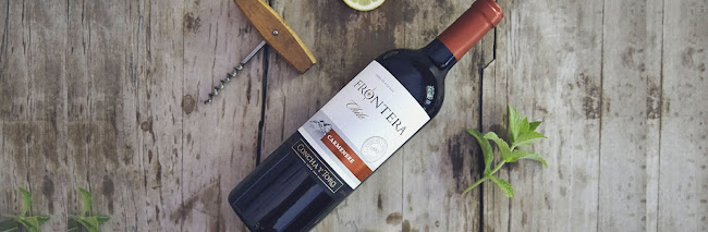 Comercial & Universo de Licores