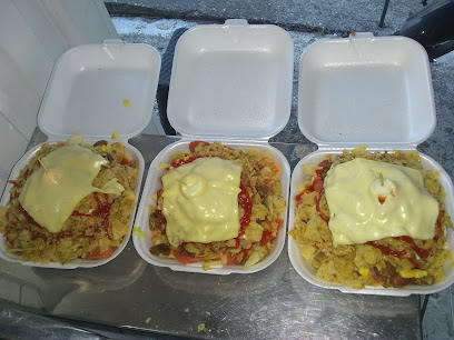 Salchipapas del valle