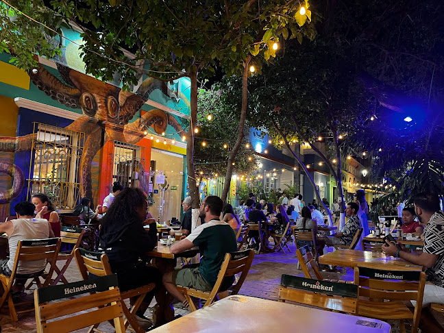 Opinii despre Gairaca Lounge- Discobar în Santa Marta - Gastronomía y hostelería