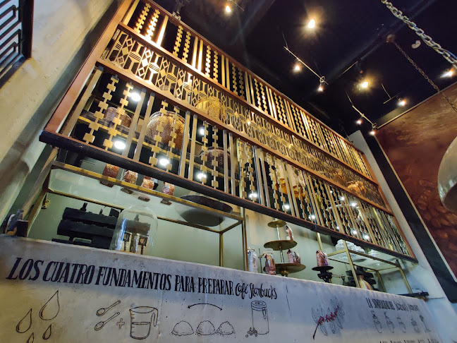 Starbucks Parque 93 - Gastronomía y hostelería