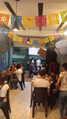 Opinii despre El punto Restaurante,café,bar în Puerto Tejada - Gastronomía y hostelería