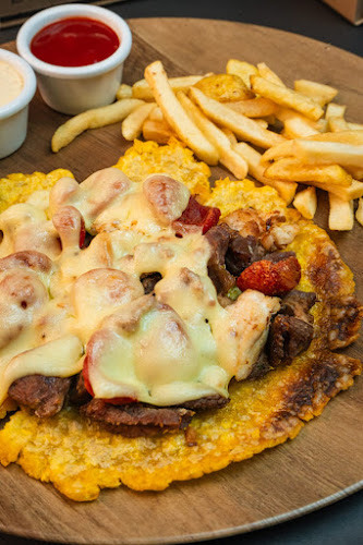 Opinii despre Dónde Gerson în Floridablanca - Gastronomía y hostelería