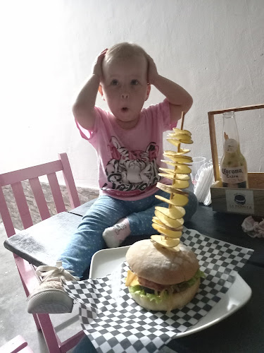 LA PARRILLA fast food