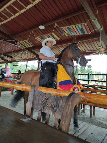 Comentarii opinii despre El Corcel Blanco - Restaurante Bar